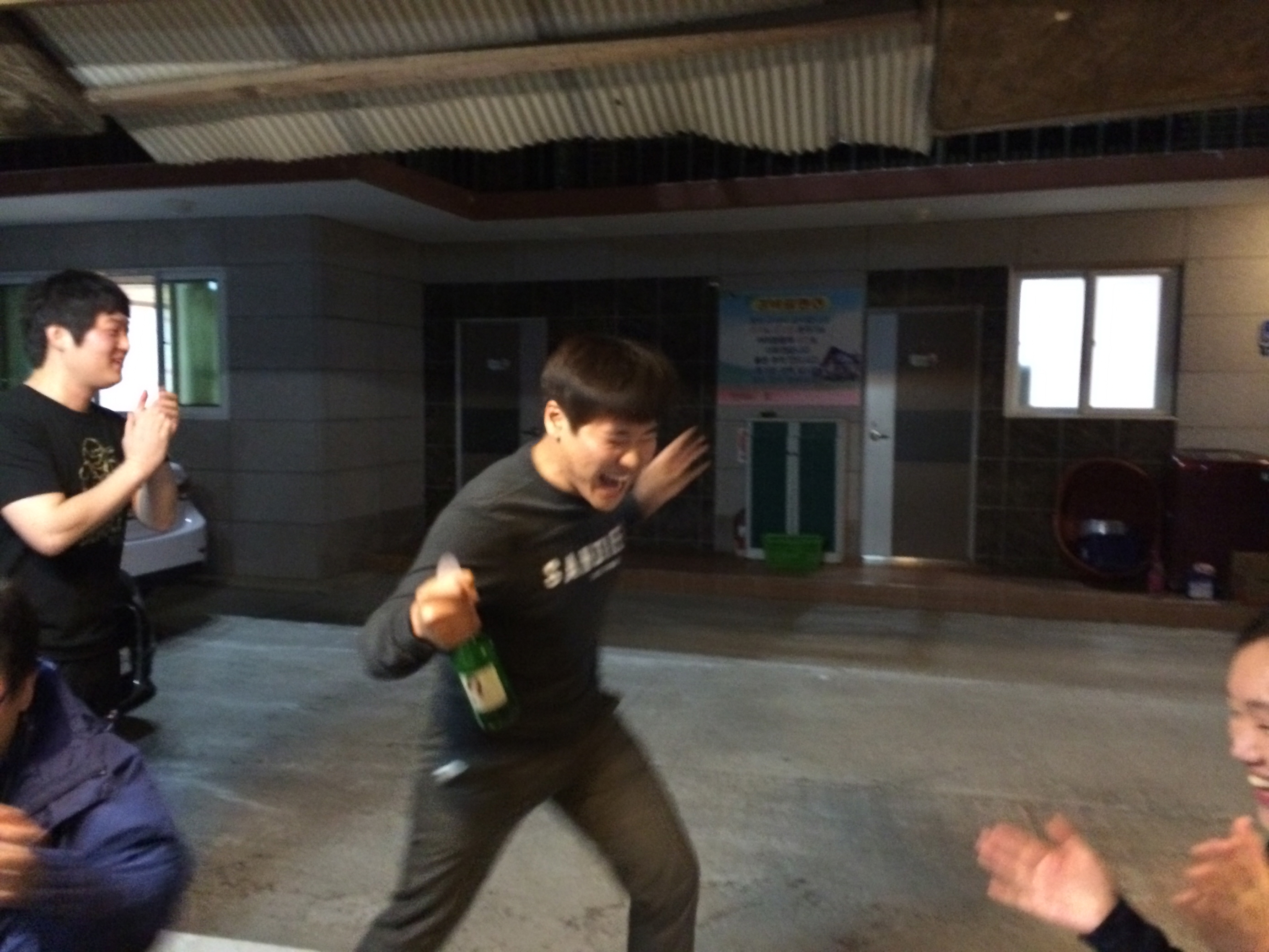 썸네일 이미지
